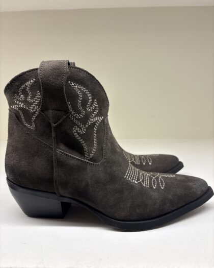 Camperos Divine Follie